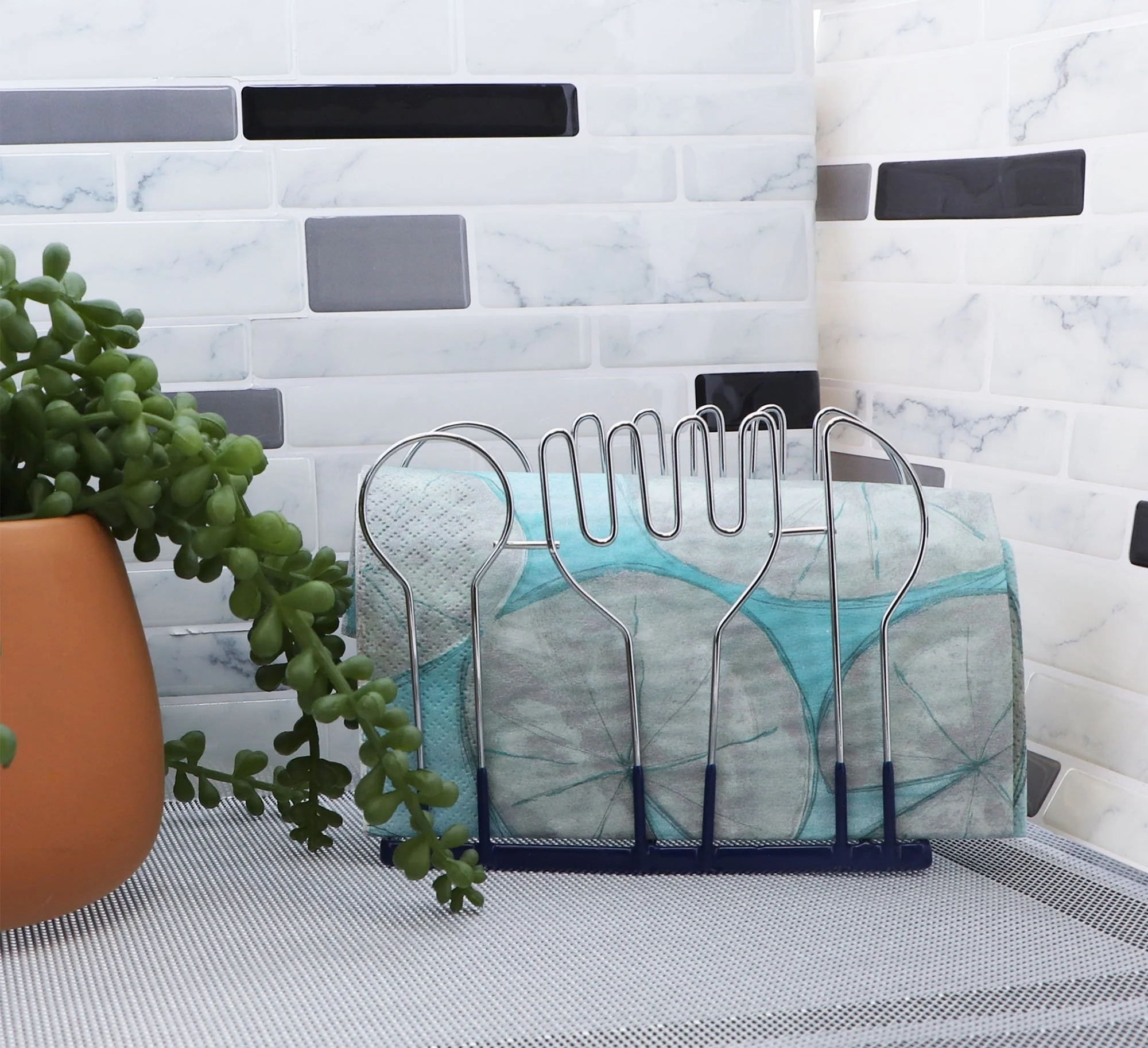 Blue Wire Napkin Holder with Cutlery Design - Image 4