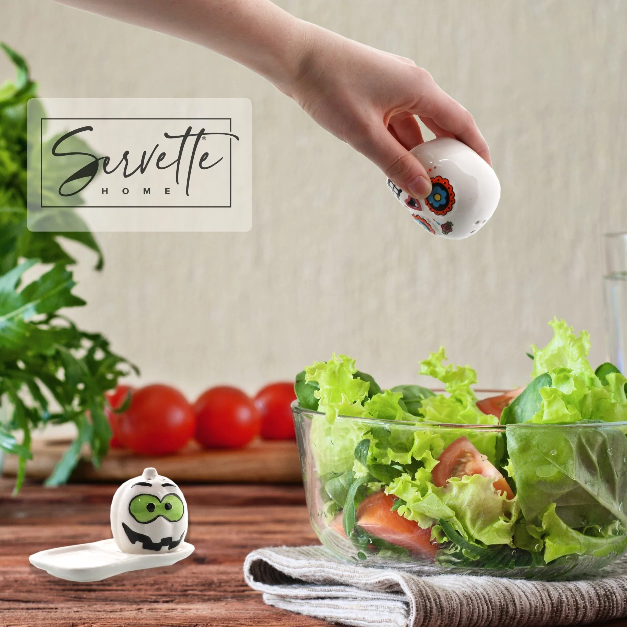 Halloween Table Decor Skull and Pumpkin Salt & Pepper Shakers - Image 5
